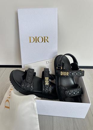 Босоніжки діор розмір 38,39