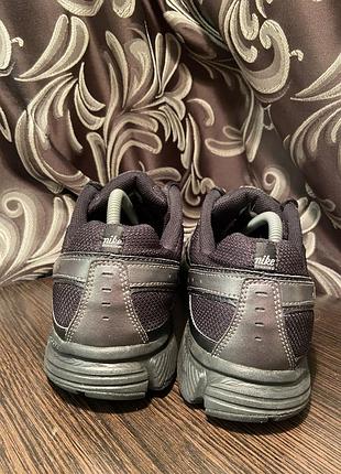 Кросівки nike dart 8 3