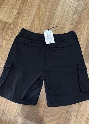 Нові чоловічі шорти ,дуже класні , ми прогадали з розміром.