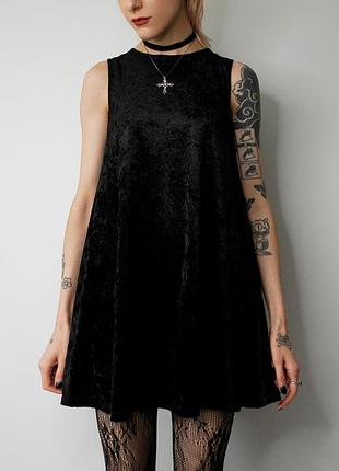 Сукня babydoll велюрова one&only x urban outfitters