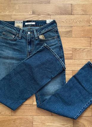 Прямые джинсы levi's