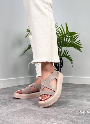 Босоніжки замшеві