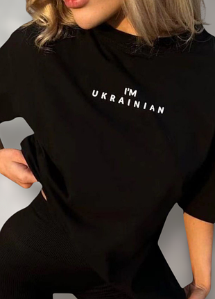Черная футболка