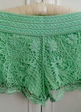 Кружевные шортики