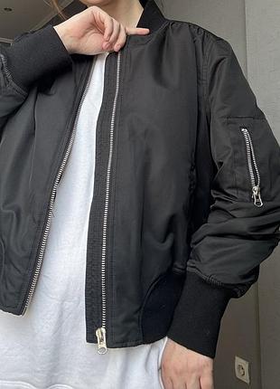 Теплий бомбер