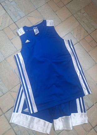 Баскетбольная форма adidas на возраст 12 лет