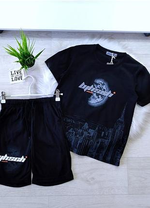 Летний костюм для мальчика футболка с шортами