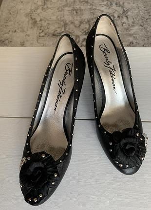 Туфлі- лодочки шкіряні фірмові