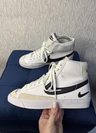 Кросівки шкіряні високі nike blazer