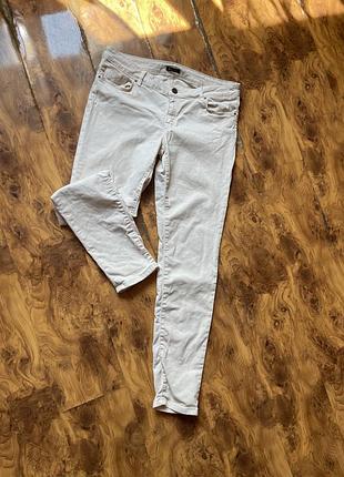 Джинси з низькою посадкою