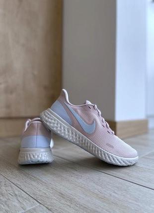 Оригинальн! сша! женские кроссовки nike reef revolution 5 bq3207-604 в новом состоянии