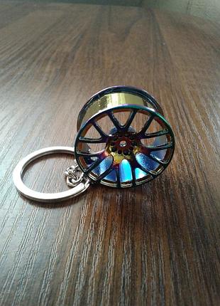 Брелок автомобильный диск колесо цветной