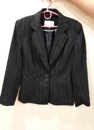 Елегантний піджак next