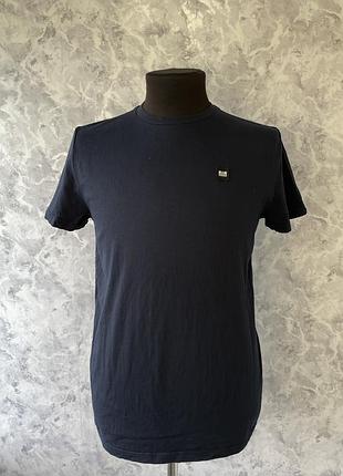 Футболка weekend offender