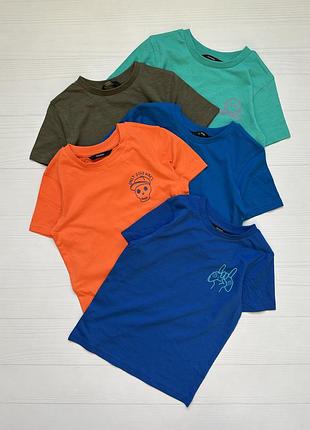 Нові футболки для хлопчика george 110/116
