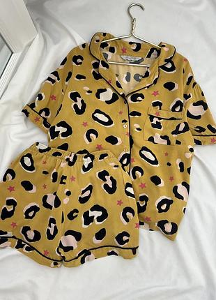 Піжама з шортами