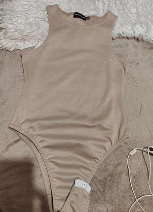 Pretty little thing боді