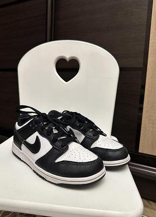 Кросівки nike