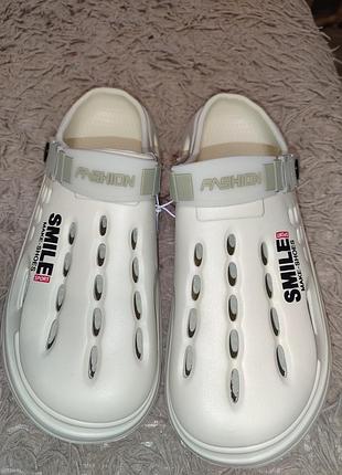 Крокси чоловічі smile sport 41 розміру молочні зелені резинові