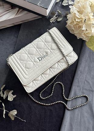 Сумка стьобана на ланцюжку