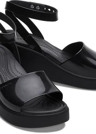Босоніжки на танкетці крокс crocs brooklyn , 37, 38, 39, 40