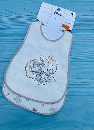 Новий набір слюнявчиків - 2 шт .