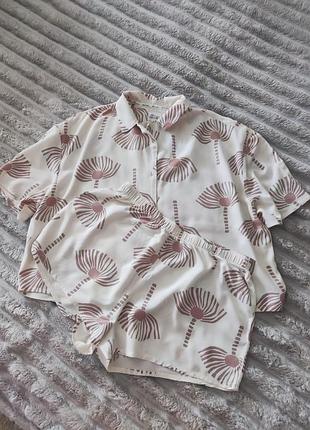 Пижама, одежда для дома