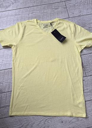 Футболка чоловіча