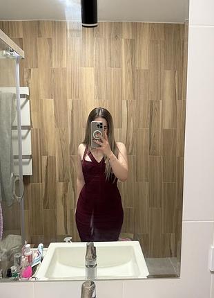 Сукня жіноча по фігурі винного кольору