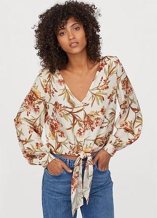 Блузка с цветочным принтом