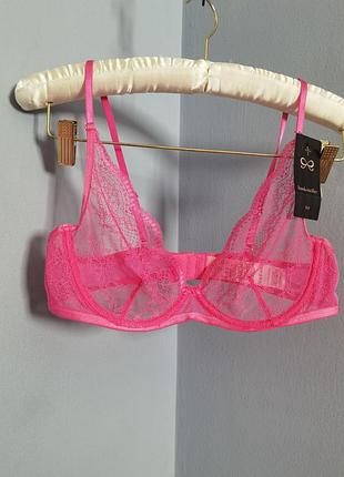Брендовые кружевные трусики размера 80c
