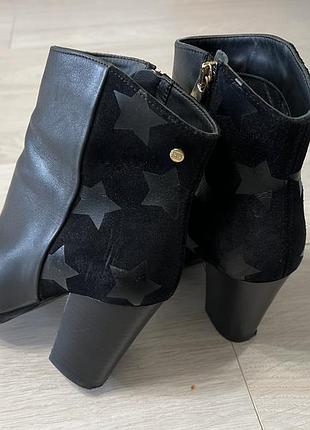 Чорні шкіряні черевики tommy hilfiger, шкіряні ботильони, ботинки tommy hilfiger, босоножк...