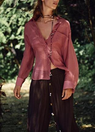 Струящая полупрозрачная рубашка оверсайз