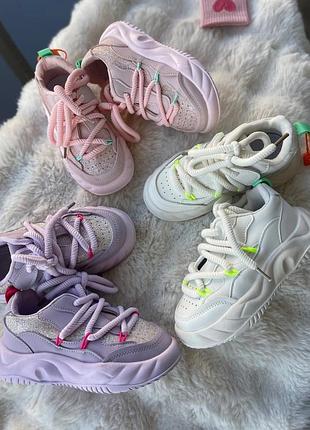 Дитячі кросівки три кольори