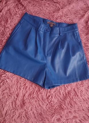 Женские шорты