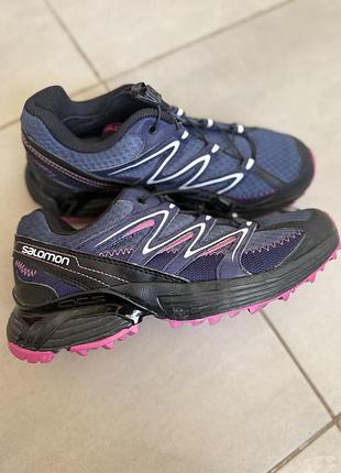 Оригінальні жіночі кросівки salomon