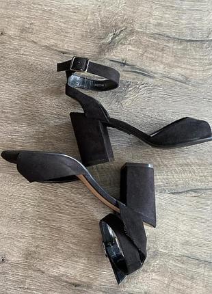 Босоніжки замш