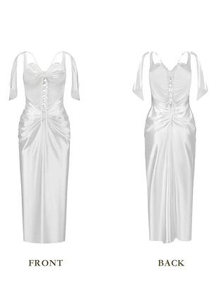 Шикарне атласне плаття корсетне з зав‘язками від бренду lacemade lace made з брошками...