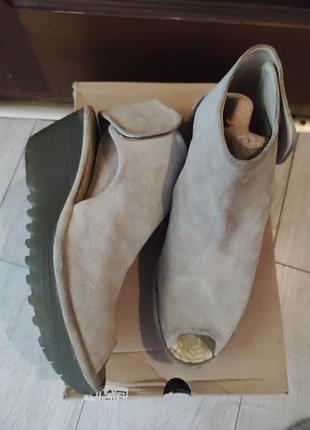 Босоніжки fly london розмір 39