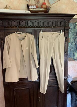 Костюм чоловічий вечірній бежевий