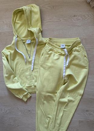 Костюм женский zara лимонного цвета