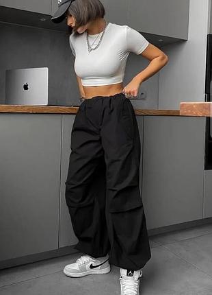 Чорні штани карго zara