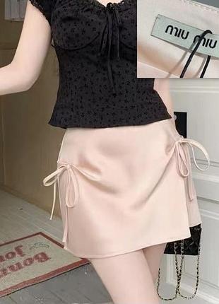 Нереальная мини-юбка пудрового цвета