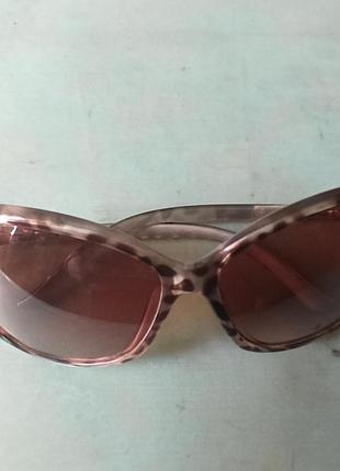 Очки женские солнцезащитные