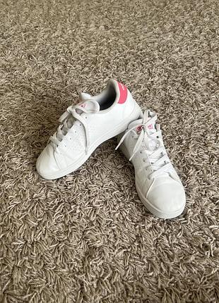 Кросівки adidas 36,5 розміру