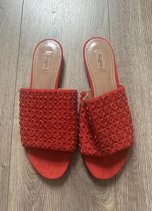 Червоні шкіряні шльопанці alaïa, розмір 40 оригінал супер ціна
