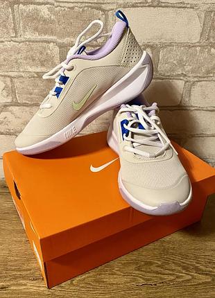 Оригінал! нові легкі літні дихаючі кросівки nike omni multi-court, 37,5-38 р., німеччина