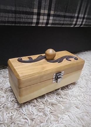 Скринька дерев'яна