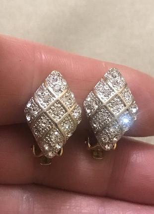 Неймовірні сережки кліпси в позолоті  з кристалами swarovski