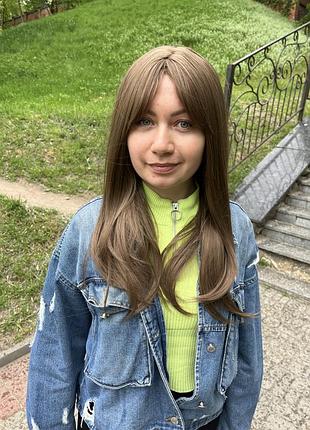 Парик каскадная стрижка русый, длинный с удлиненной челкой